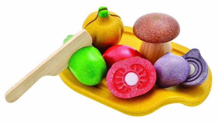 Set cu legume asortate de tăiat, Plan Toys