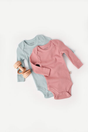 set 2 body uri cu maneca lunga bebe unisex din bumbac organic si modal5657