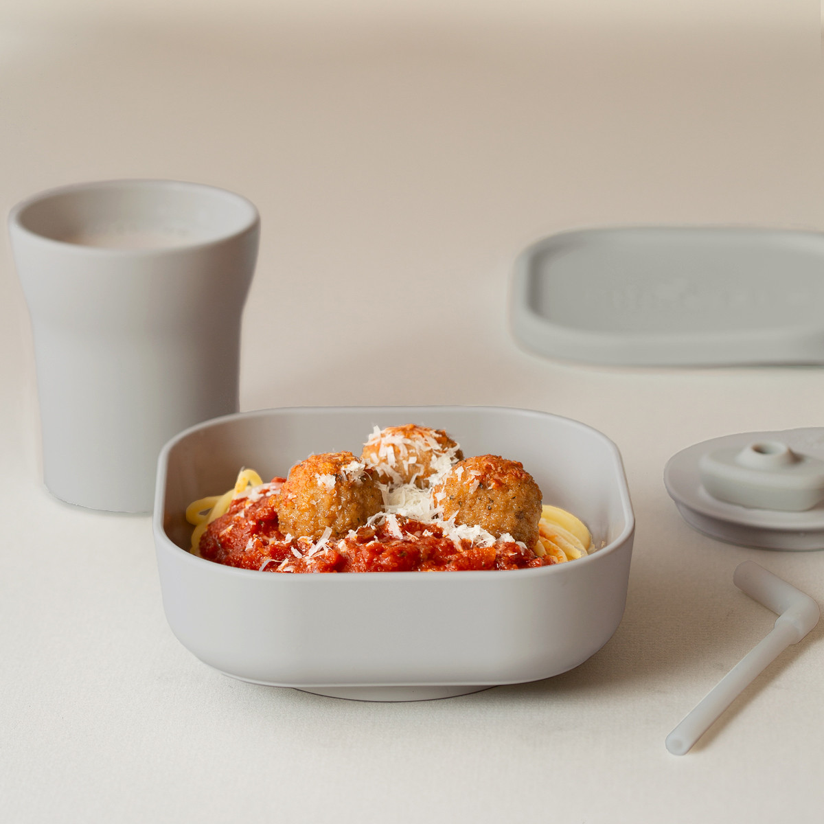 Set diversificare hrana bebelusi Miniware Sip&Snack, 100% din materiale naturale biodegradabile, 3 piese, Grey - imagine 4